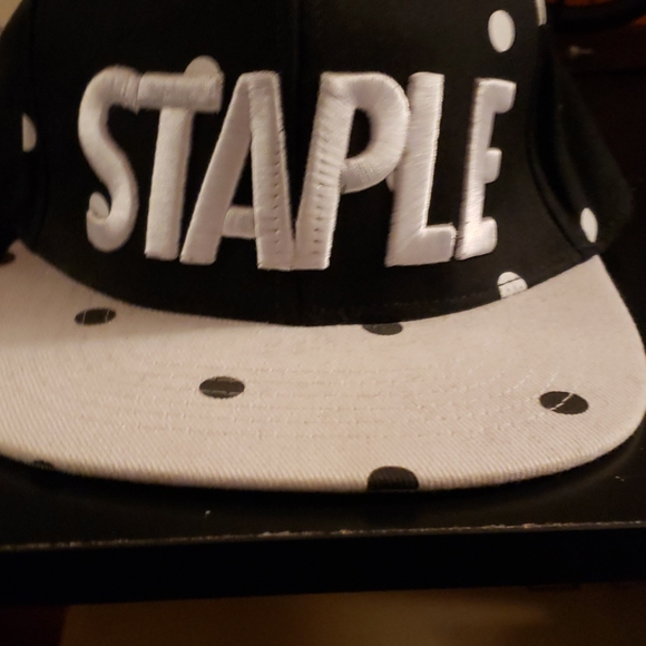 Staples Hat - Picture 1 of 2